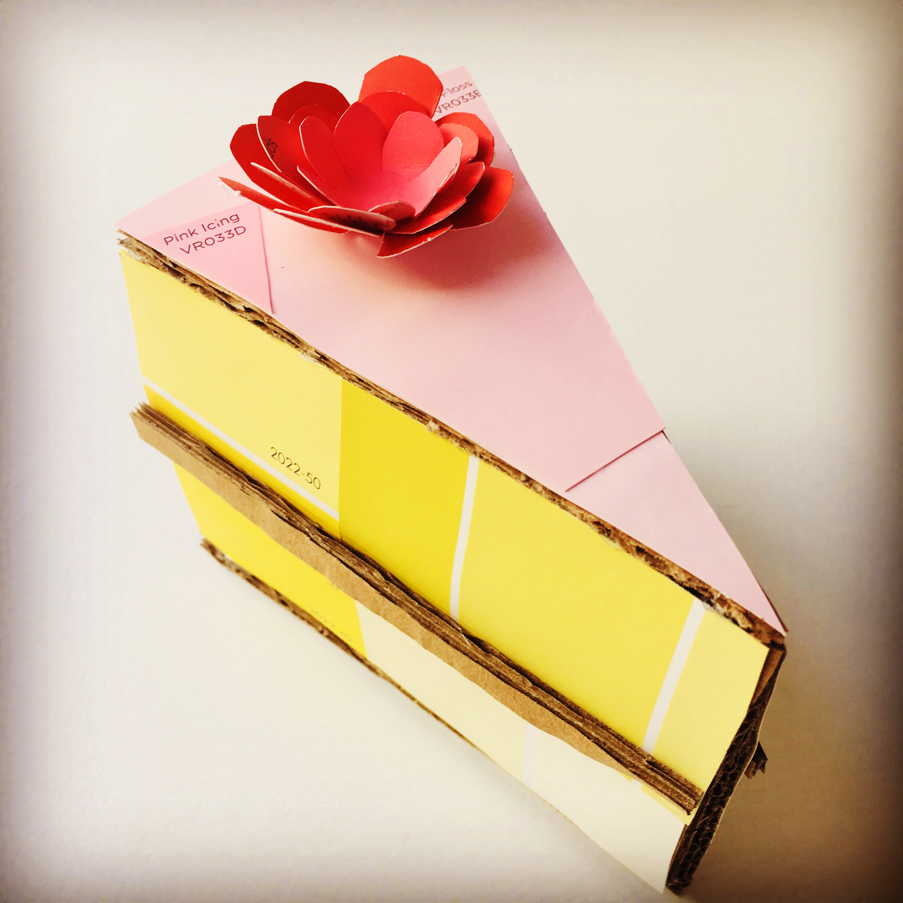 Cardboard cake by homemadecity.com